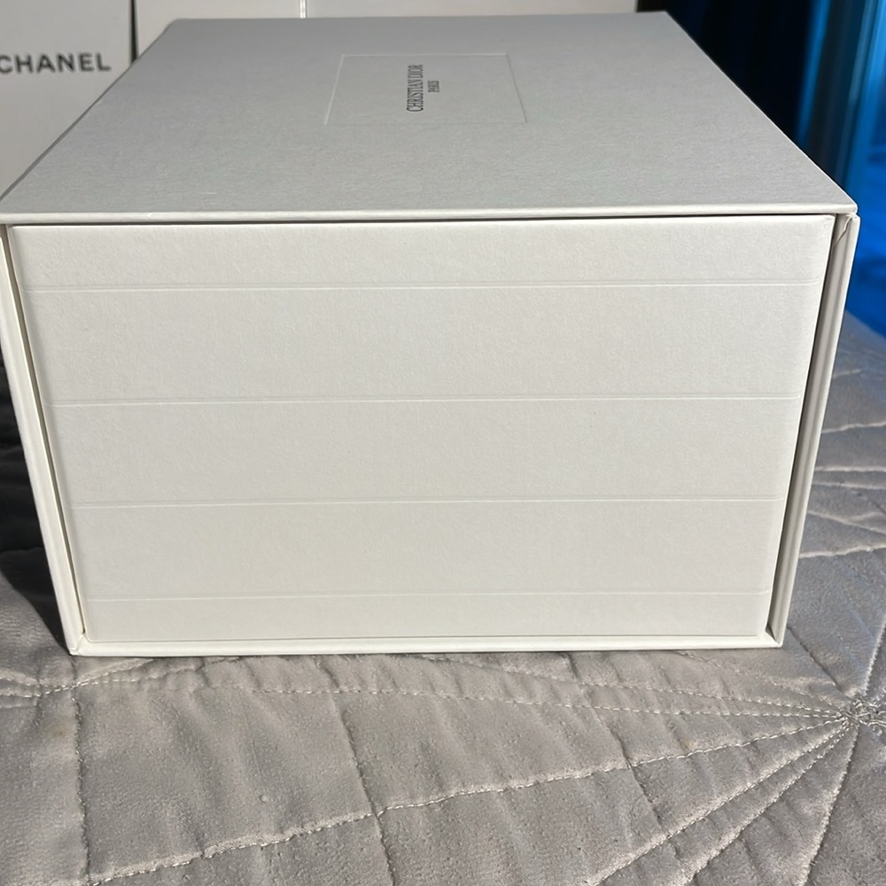 Dior Box - Picture 8 of 16